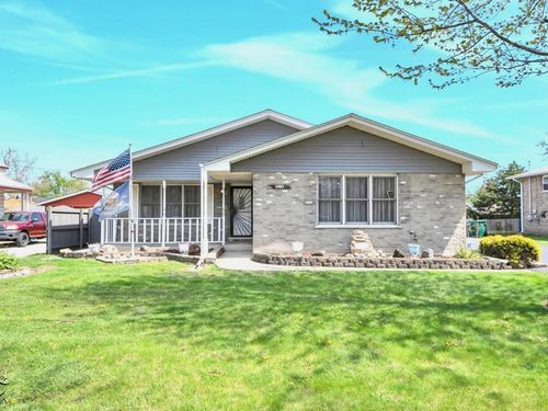 8001 Lockwood Ave, Burbank, IL, 60459-2117 | Card Image