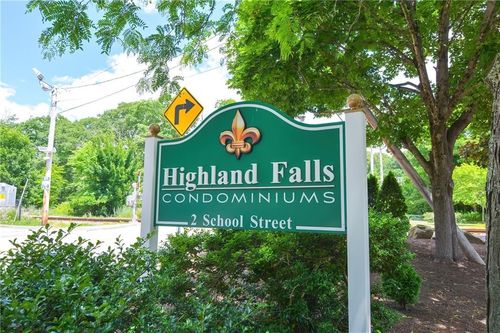 223-2 School St, Lincoln, RI, 02865 | Card Image