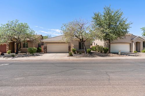 945 N Slow Creek Ln, Washington, UT, 84780-2284 | Card Image