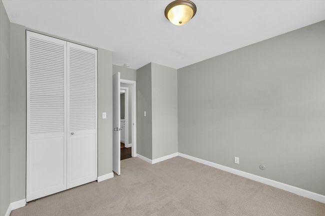8 - 8 Fields E, Condo with 2 bedrooms, 2 bathrooms and 1 parking in Champaign IL | Image 23