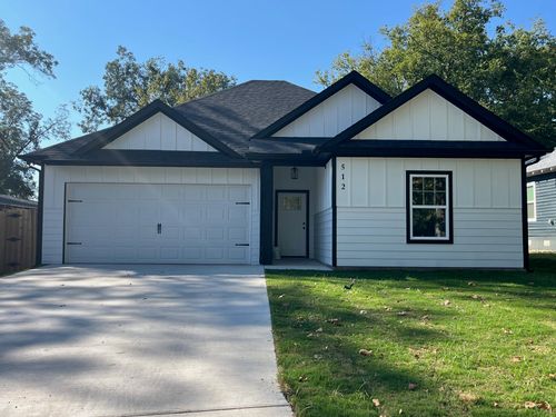 512 E Gandy St, Denison, TX, 75021-2812 | Card Image