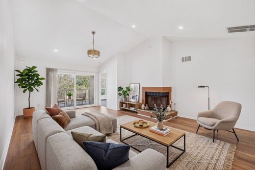 1008-2450 Wickersham Ln, Austin, TX, 78741-4756 | Card Image