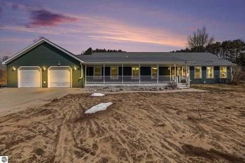 9190 Cedar Run, Traverse City, MI, 49684 | Card Image