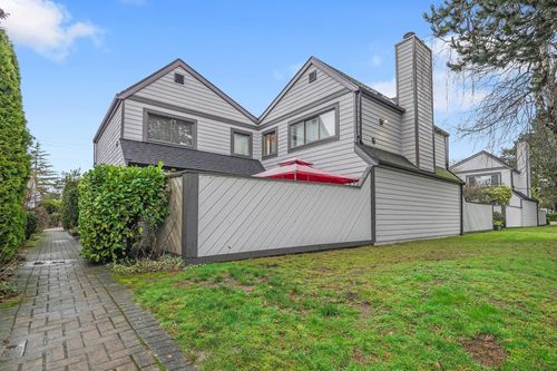 126-5421 10 Ave, Delta, BC, V4M3T9 | Card Image