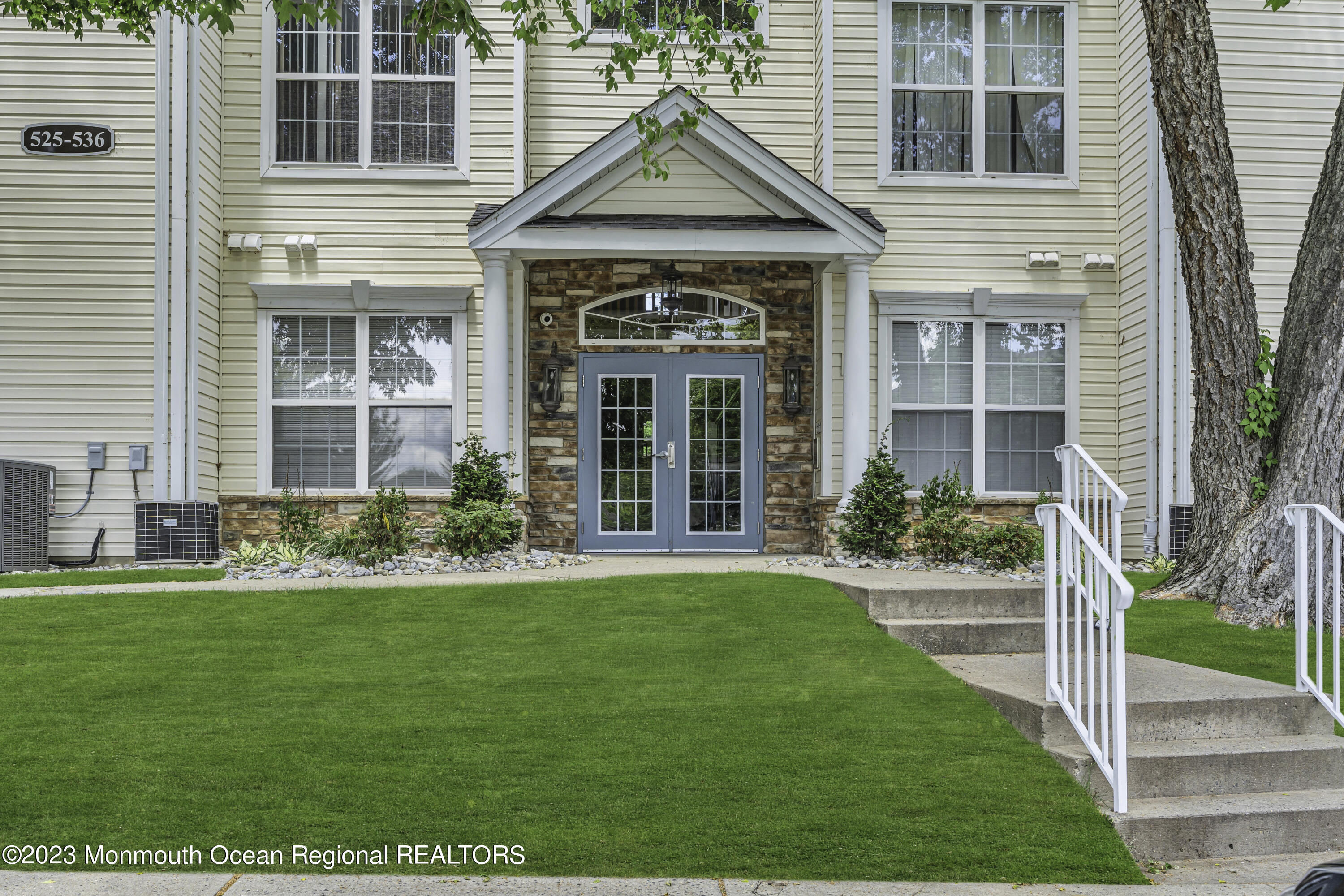 Residential Lease in Manalapan 4
