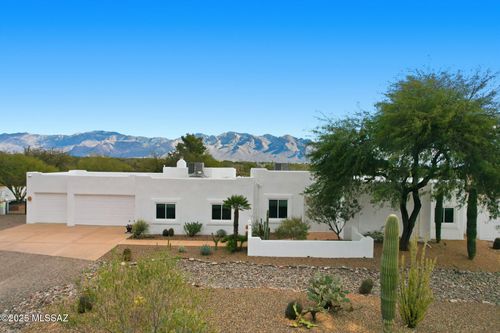 2867 W Owl Vista Pl, Oro Valley, AZ, 85742-8496 | Card Image