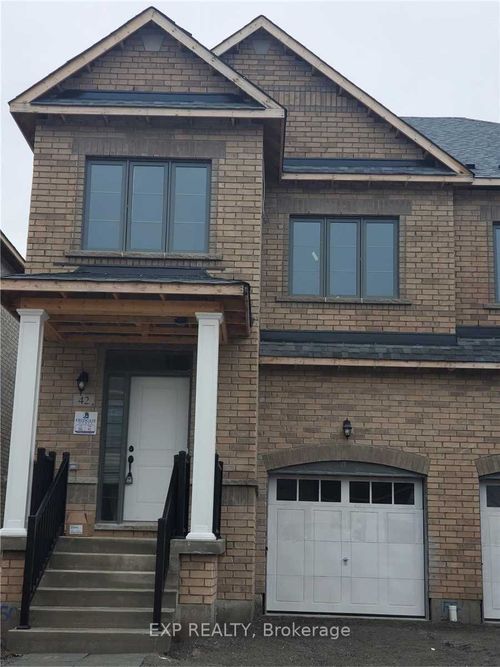 42 Thelma Dr, Whitby, ON, L1P0N3 | Card Image