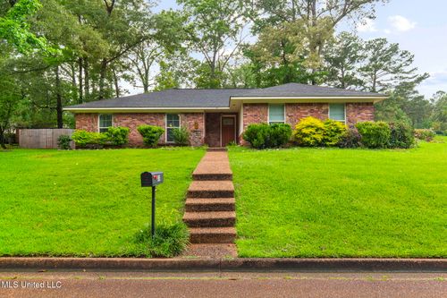 95 Sunline Dr, Brandon, MS, 39042-2155 | Card Image
