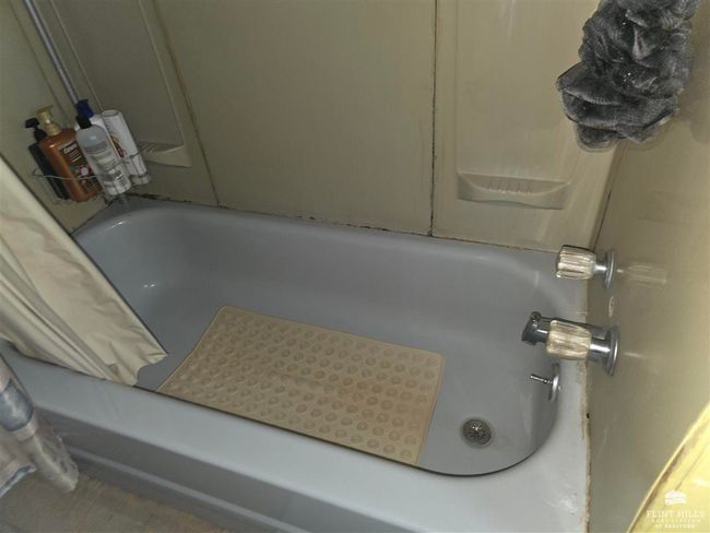 115 Se 2 Nd St, House other with 3 bedrooms, 2 bathrooms and null parking in Abilene KS | Image 11