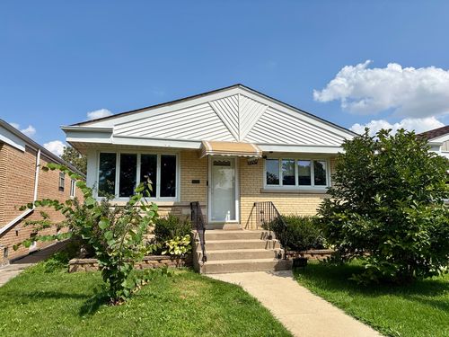 2209 Burr Oak Ave, North Riverside, IL, 60546-1317 | Card Image