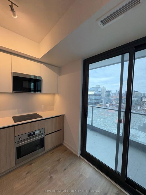 2110-35 Parliament St, Toronto, ON, M5A0Z5 | Card Image