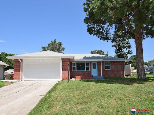 932 Manatt St, Lincoln, NE, 68521-2552 | Card Image
