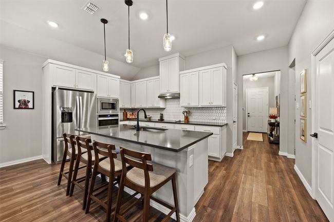 Generously Sized Kitchen With Great Appliances | Image 6