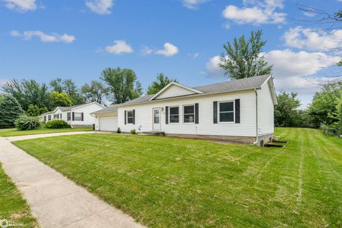 906 Prairie Ln, Marshalltown, IA, 50158-4696 | Card Image