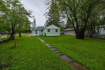 1510 63 St, House detached with 2 bedrooms, 1 bathrooms and 2 parking in Edson AB | Image 2