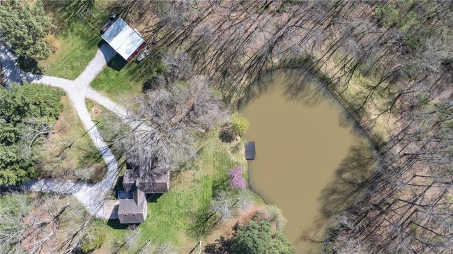 8556 Kee Mac Ln, House other with 2 bedrooms, 2 bathrooms and 3 parking in Alton IL | Image 6