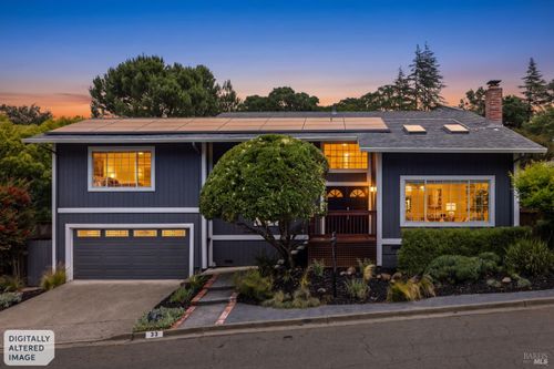 33 Plata Ct, Novato, CA, 94947-3722 | Card Image