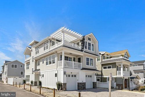 22 S 1st St, Surf City, NJ, 08008-4818 | Card Image