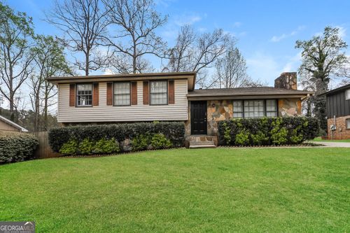 8455 Magnolia Dr, Jonesboro, GA, 30238-3132 | Card Image