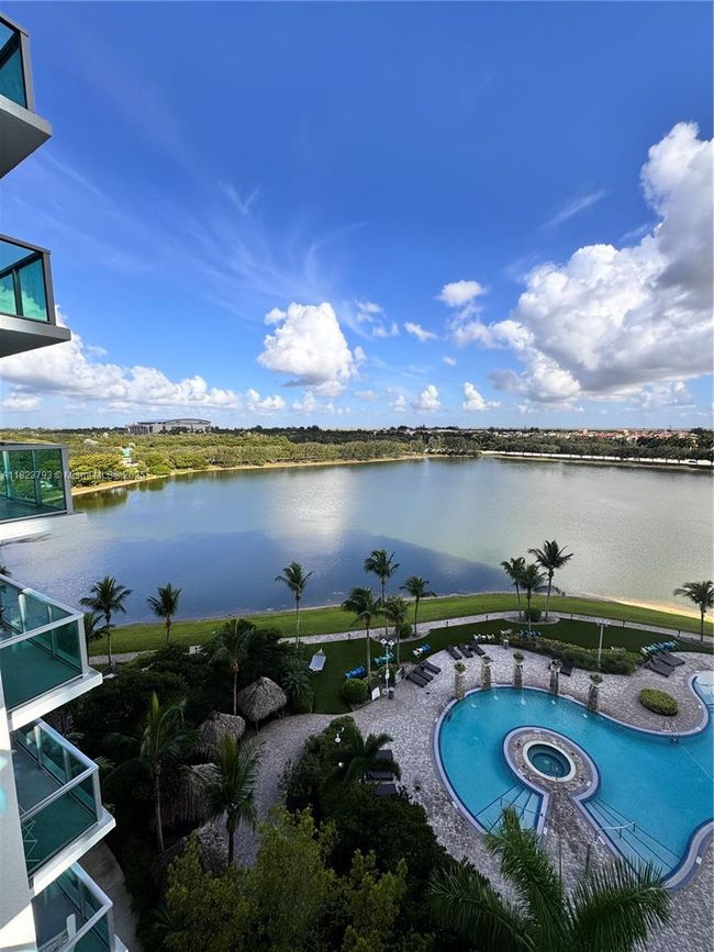 APT-908S - 2681 N Flamingo Rd, Condo with 3 bedrooms, 3 bathrooms and null parking in Sunrise FL | Image 11