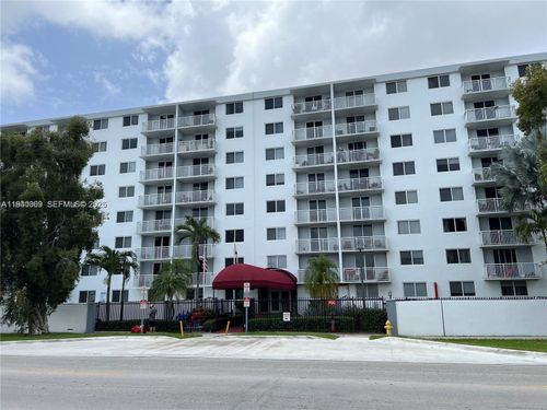 apt-811-1251 Ne 108th St, Miami, FL, 33161-7369 | Card Image
