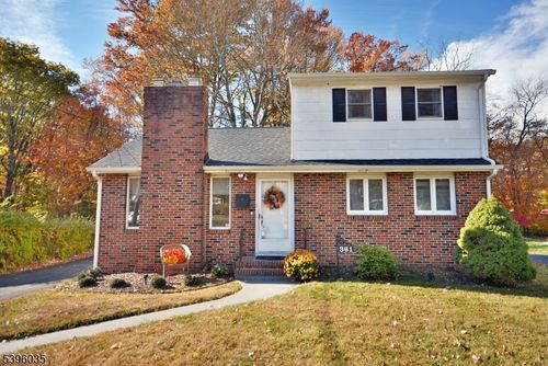 361 Richard Way, North Plainfield, NJ, 07062-2409 | Card Image
