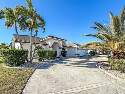 2030 Se 6th Ln, Cape Coral, FL, 33990 | Card Image