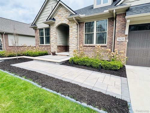 9630 White Pine Ct, Plymouth, MI, 48170-4261 | Card Image