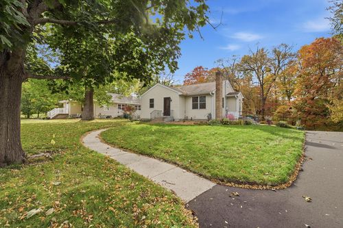 5530 Wedgewood Dr, Shorewood, MN, 55331-8417 | Card Image