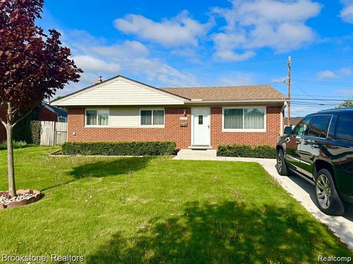 41371 Hamilton Dr, Sterling Heights, MI, 48313-3018 | Card Image