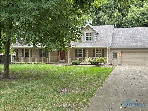 11 Meadow Lane Dr, Delta, OH, 43515-9302 | Card Image