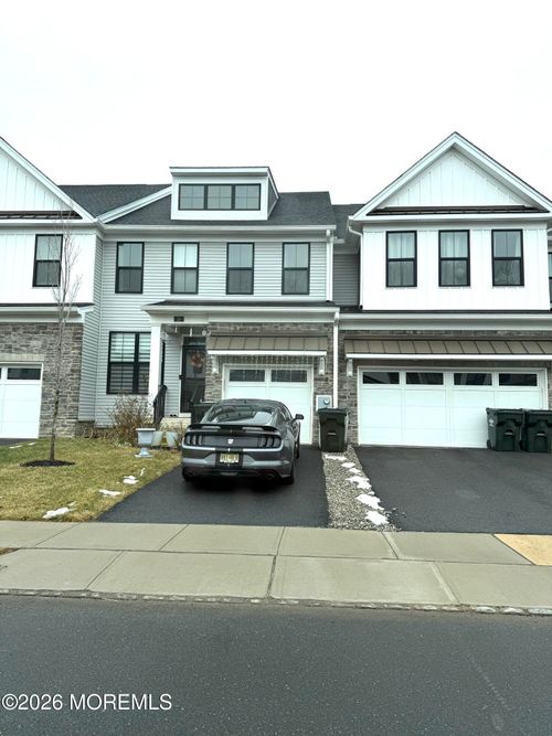 21 Wisteria Ct, Monroe, NJ, 08831-7304 | Card Image