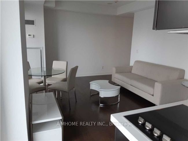 2008 - 1080 Bay St, Condo with 1 bedrooms, 1 bathrooms and null parking in Toronto ON | Image 10
