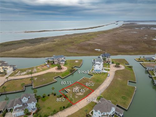 9 Half Moon, Hitchcock, TX, 77563-3686 | Card Image