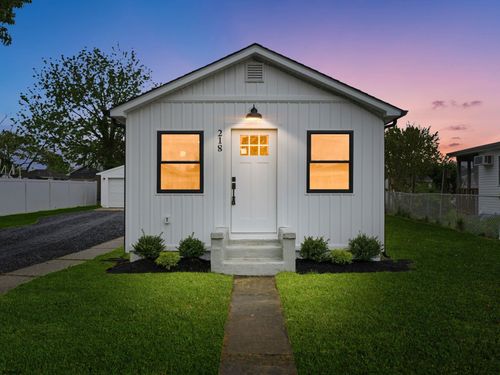 218 Woodland Ave, VILLAS, NJ, 08251-1847 | Card Image