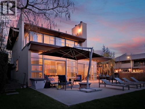 2096 Abbott St, Kelowna, BC, V1Y1C6 | Card Image