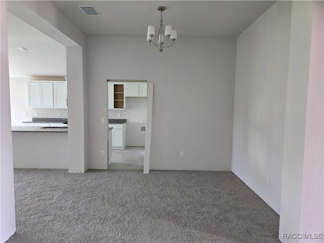 310 W Rexford Dr, House other with 3 bedrooms, 2 bathrooms and 2 parking in Beverly Hills FL | Image 5