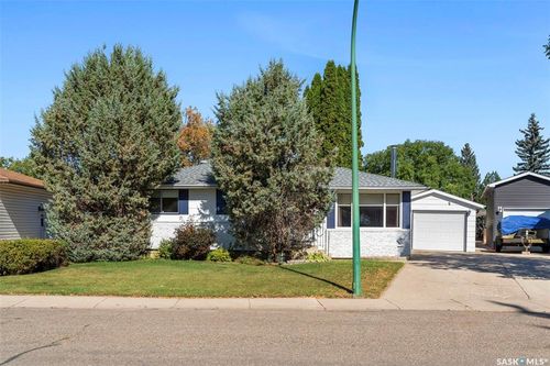 389 Balsam Cres, Saskatoon, SK, S7N2L9 | Card Image