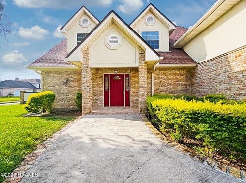 1134 Hickory St, Morgan City, LA, 70380-1153 | Card Image