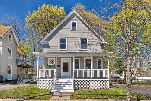 7 Prospect St, Saugus, MA, 01906-2154 | Card Image