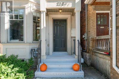 271 Major St, House other with 3 bedrooms, 4 bathrooms and 1 parking in Toronto ON | Image 2