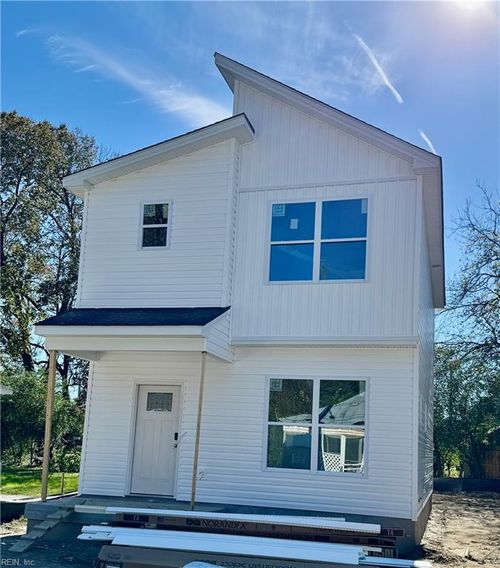 311 Webb St, Suffolk, VA, 23434-4829 | Card Image