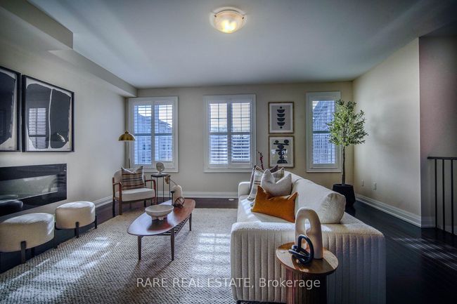 25 Plowman Lane, House attached with 3 bedrooms, 4 bathrooms and 2 parking in Richmond Hill ON | Image 12