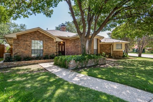 4019 Bobbin Ln, Addison, TX, 75001-3104 | Card Image