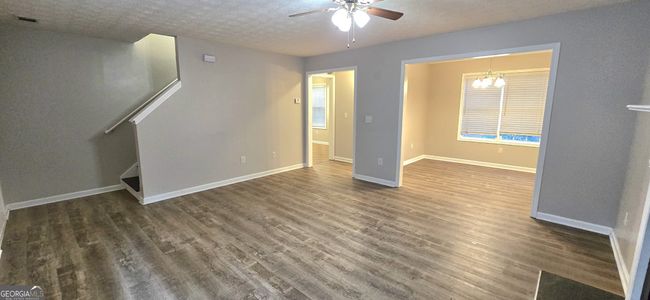 320 Valley View Dr, House other with 3 bedrooms, 3 bathrooms and null parking in Fairburn GA | Image 4