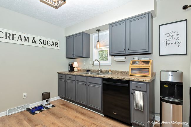 155 Shadowbrook Dr, House other with 3 bedrooms, 2 bathrooms and 2 parking in CAPRON IL | Image 11