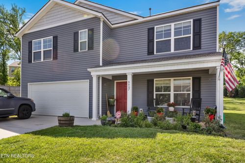 9407 Cornflower Ln, Mascot, TN, 37806-2403 | Card Image