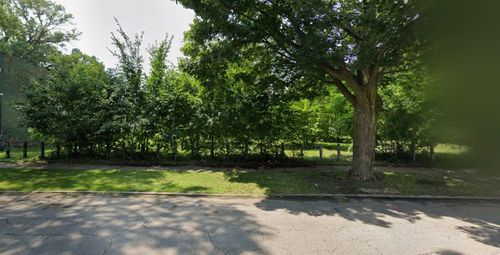5722 S Emerald Ave, Chicago, IL, 60621-2811 | Card Image