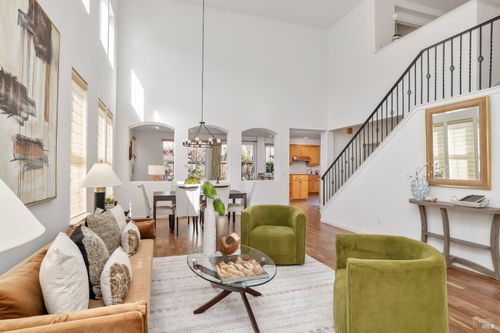 62 Richardson Rd, Novato, CA, 94949-6170 | Card Image