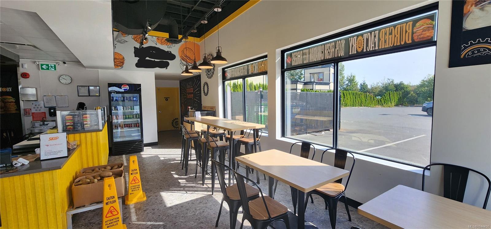 Commercial Sale in Courtenay 3